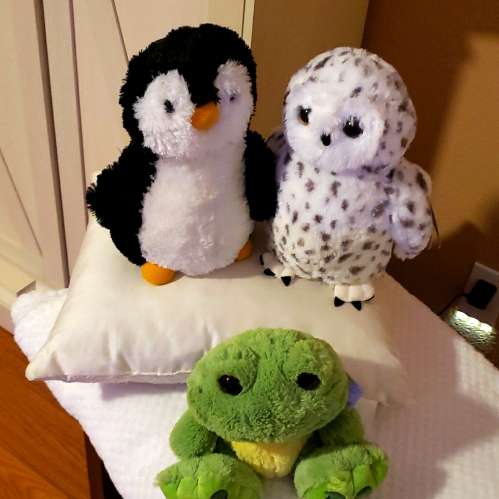 Plushes  Owl  Frog new/Tags 10Each